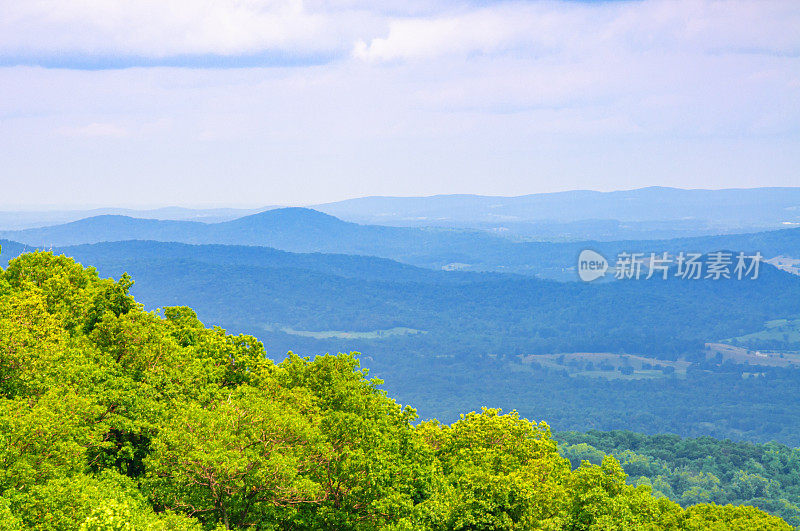 俯瞰Shenandoah Skyline Drive